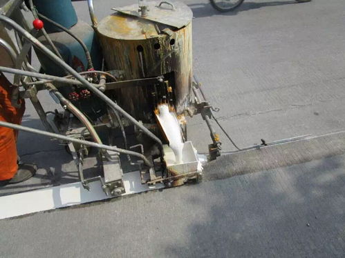 福田热熔马路划线施工公司 建设工程施工的专业保障